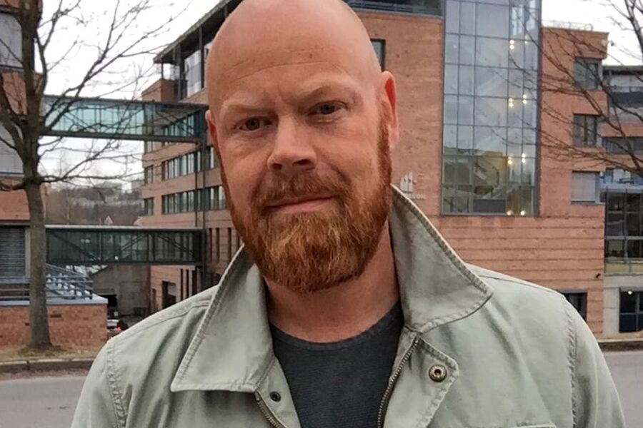 Tom Hauger, leder for prosjektavdelingen, og ansvarlig for effektivisering og forbedring i Flow Meisingset VVS AS, er positiv til at RørNorge tar tak i problemet rundt NS-kontrakter. Han håper de tenker på sine medlemmer og rørbransjen generelt med tanke på å bistå med sin tyngde og kompetanse i sitt arbeid opp mot EBA og BNL. Det trengs å stramme opp. 