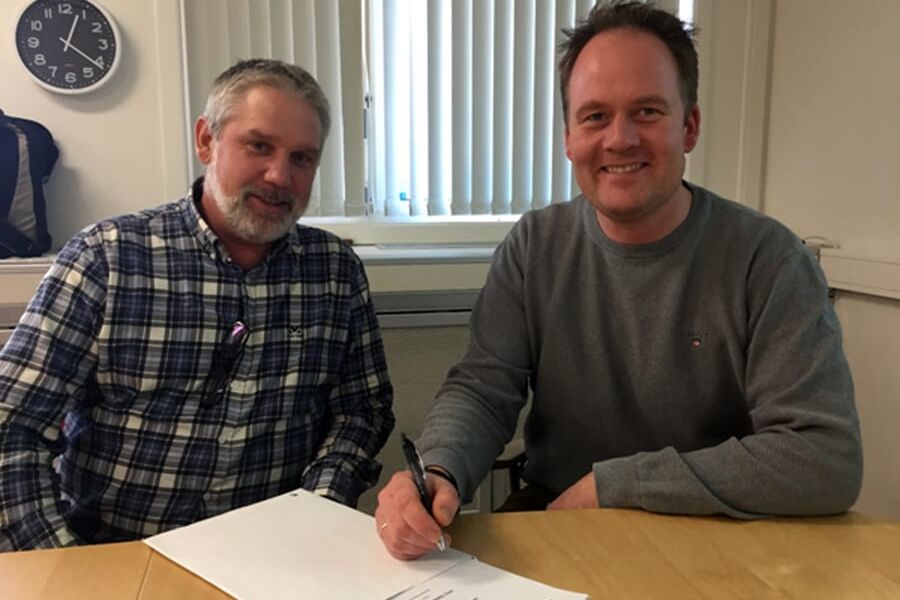 Serviceleder i VITO teknisk entreprenør, Trond Meinseth (t.v) og virksomhetsleder Christian Goderstad i Asker kommune.