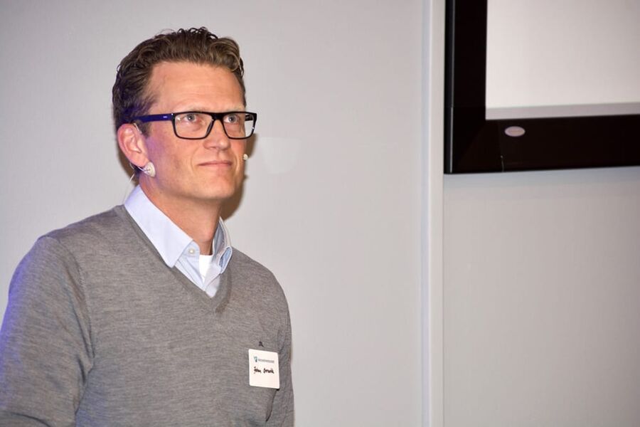 - Kunnskapsnivået om årsakssammenhenger mellom inneluftforurensningen og uønskede helseeffekter er begrenset, mener avdelingsdirektør Johan Øvrevik, Folkehelseinstituttet. Han etterlyste mer og oppdatert kunnskap under Inneklimadagen 2017.