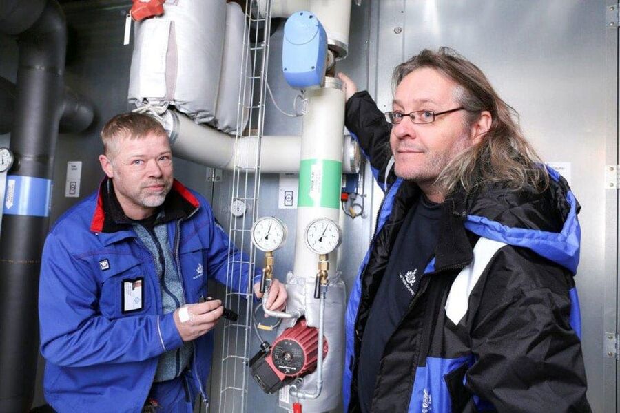 De ansatte i Olav Thon Gruppen følger energiforbruket tett. Regelmessig bruk av EOS gir driftspersonellet økt kunnskap og betyr mye for systemforståelsen av de tekniske anleggene. Illustrasjonsfoto: Olav Thon Gruppen 