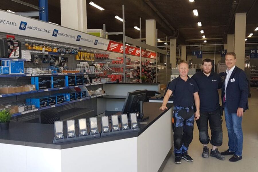 Brødrene Dahl er klare for å ta i mot kunder og leverandører i Haavard Martinsens vei 19E, fra venstre Driftssjef Glenn Olsen, Servicesentersjef Fritz Langhammer og Regionssjef Anders Weldingh.