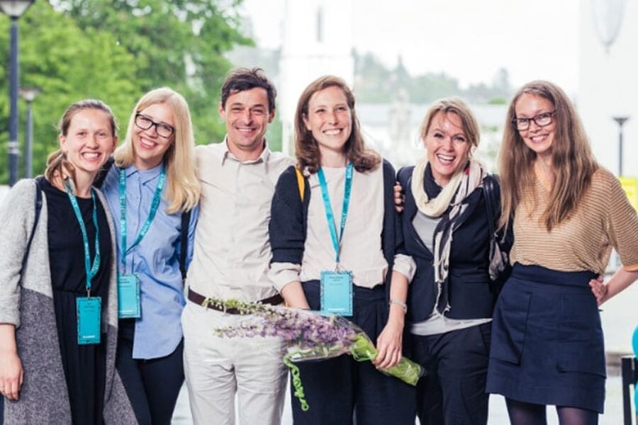 Glade vinnere fra Helen og Hard etter prisutdelingen. Foto: Geir Anders Rybakken Ørslien