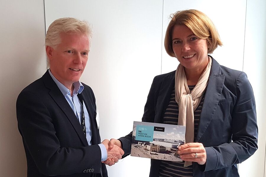 Regionsdirektør i Bravida Tore S. Hansen og Byggherredirektør i Statsbygg Synnøve Lyssand Sandberg.