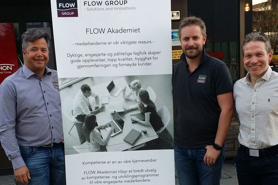 Fra venstre ser vi, Håvard Hildrum i FLOW Trøndelag VVS, Rolf
Wedø i FLOW Best Elektro, og Trond Eriksen i FLOW Bjørgvin VVS