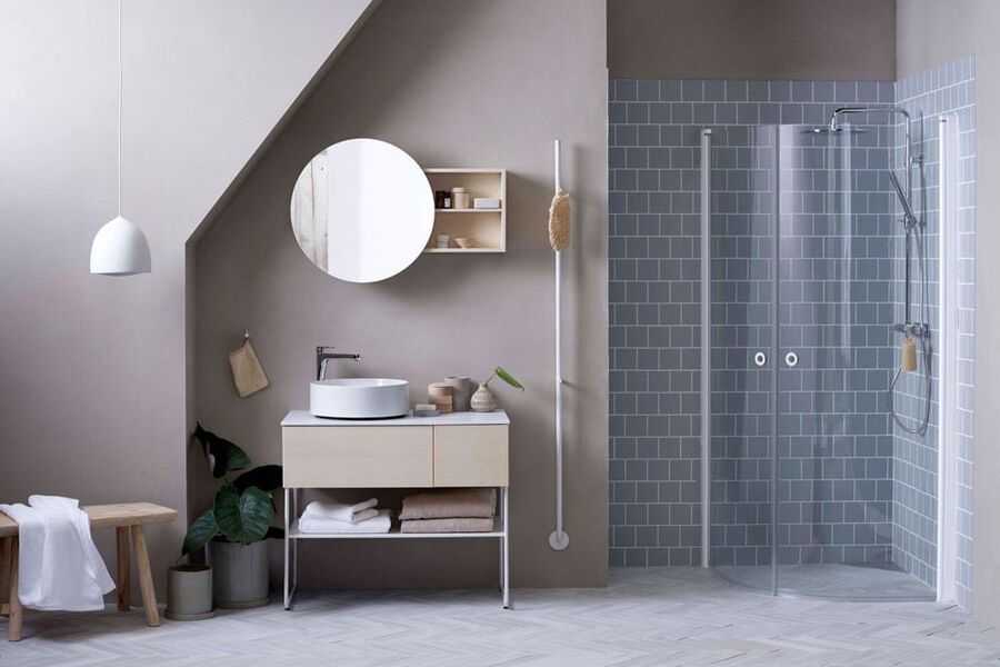 Det første resultatet av fusjonen blir nye, produktlanseringer i form av møbelserien AIR og håndkletørkeren BOW.