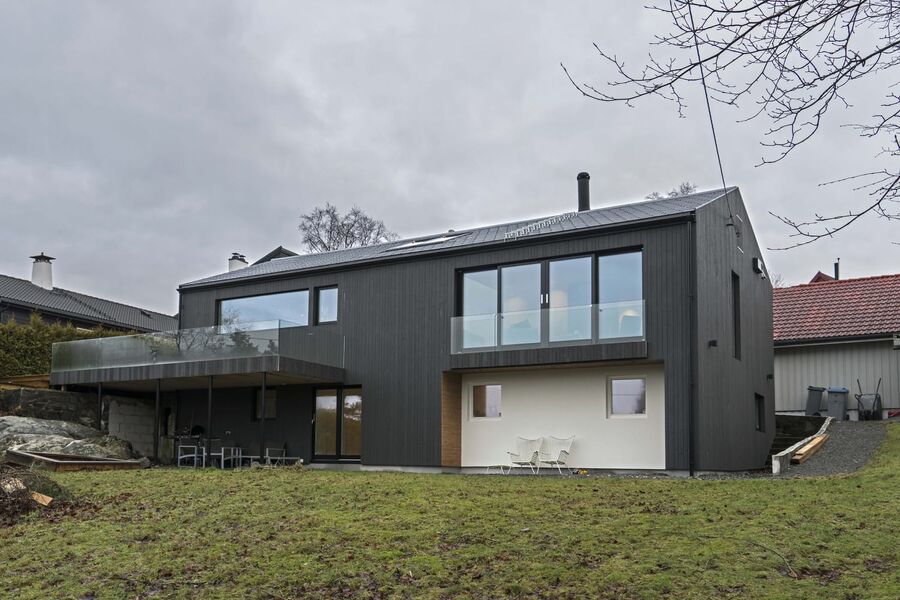 Boligen på Hjellestad fra 1975 er ett av husene som har fått nytt liv. Foto: Jiri Havran