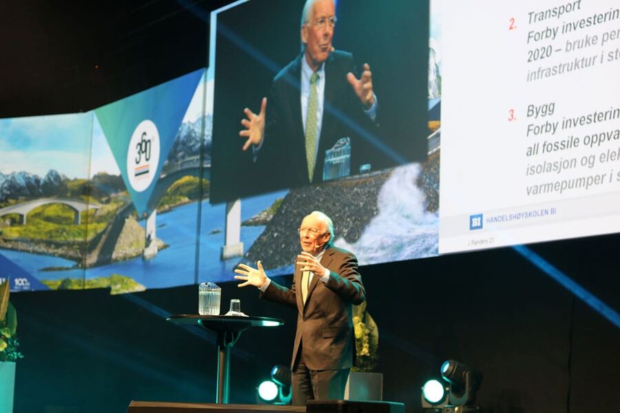 Jørgen Randers er professor emeritus ved Handelshøyskolen BI, og har skrevet en rekke bøker og artikler om klimautfordringene. Under 360-symposium i regi av BD denne uken holdt han et hovedinnleggene.