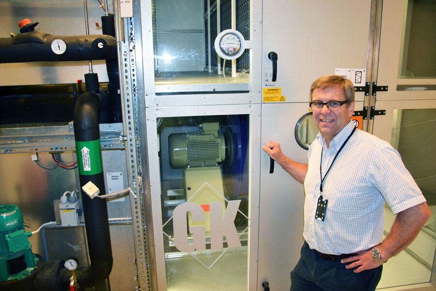 - Vi ønsker å være i front og har fått spennende resultater, blant annet at menn og kvinner har ulike preferanser for inneklima. Det er ikke fremmed for oss å utvikle løsninger der man selv kan regulere inneklima med en app, det personlige inneklima er innen rekkevidde, sier Espen Aronsen, fagsjef Energi ved GK Inneklima.