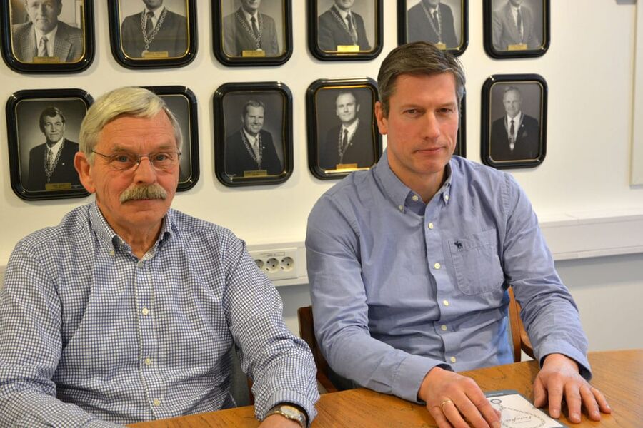 Anders Larmerud og Jens Løvås er sentrale personer i og rundt rundt Oslo Rørleggerlaug. Begge er medlemmer, og er svært aktive i laugets aktiviteter. Oslo Rørleggerlaug administreres av Rørentreprenørenes Felleskontor, hvor Jens Løvås i dag er adm.direktør. Han tok over stillingen etter Anders Larmerud i 2015. 