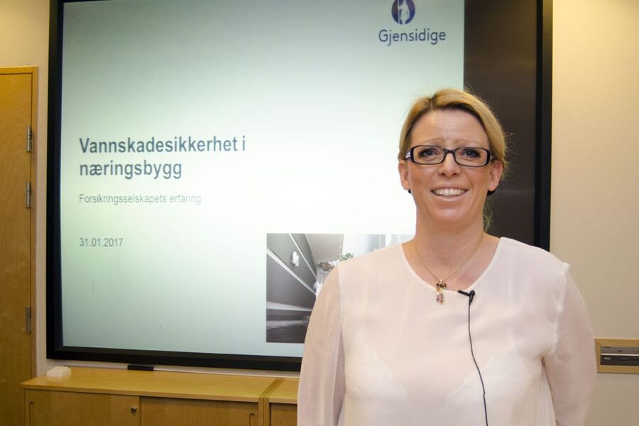 Eline Leivestad Ekker har jobbet med ansvarsforsikring i Gjensidige Forsikring ASA i mange år og jobber mye med VVS saker.  