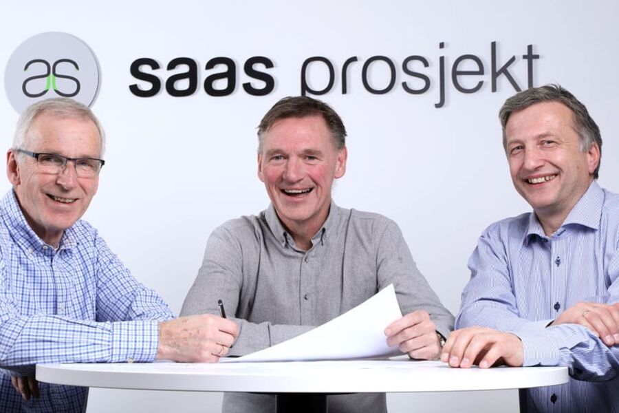 Markedsansvarlig Pål Hanssen (tv.), daglig leder Torstein Tveiten og styreleder Asle Per Myklebust.

 
