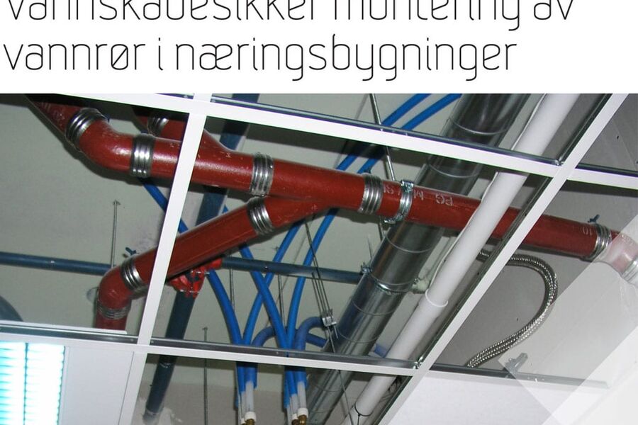 Sintef Byggforsk har nylig sendt ut et høringsutkast til rørleverandører som leverer produkter for tappevannsløsninger. Noen oppfatter dette som et tilleggsblad til byggforskserien, med vesentlige endringer i forhold til dagens praksis. Sintef derimot, hevder dette kun er en revisjon av eksisterende anvisning med samme nummer om rørinstallasjoner for tappevann i bygninger. Illustrasjon: Rapporten fra Sintef Byggforsk:  Vannskadesikker montering av vannrør i næringsbygninger som kom i fjor.