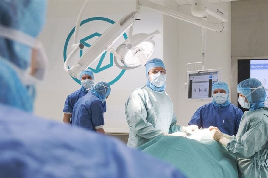 En totalentrepriseløsning fra Inoroom inkluderer alt som forventes av en ultramoderne operasjonssal, alt fra planlegging til installasjon og vedlikehold.