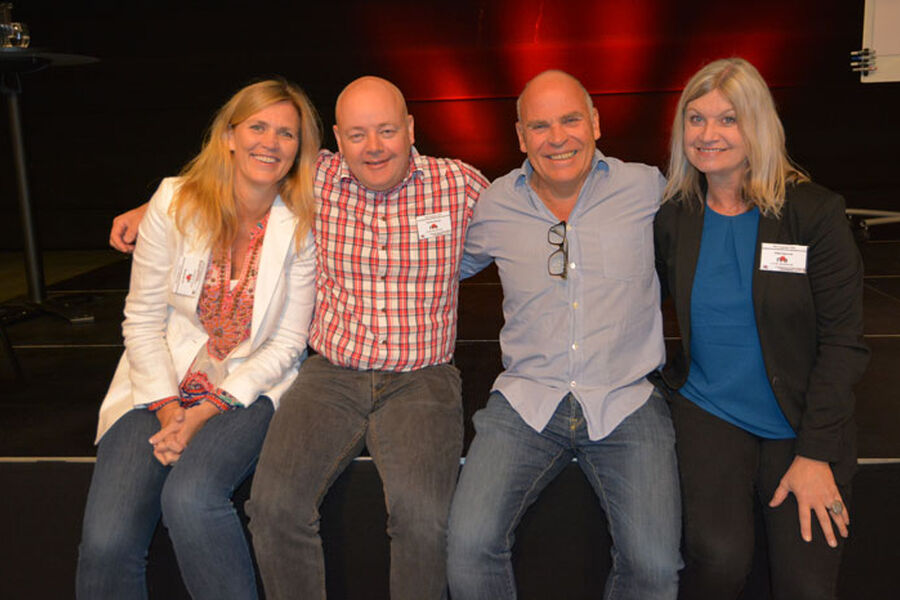En positiv gjeng som var med å skape en god åpning av fagdagene. Fra venstre, adm.direktør i NRA, Lise Ekroll Dyb, systemansvarlig database og rapportering,Thomas Holmøy, NRA, Ingebrikt Steen Jensen, innleid foredragsholder , og Hilde Kjærstad, markedskoordinator i NRA.  
