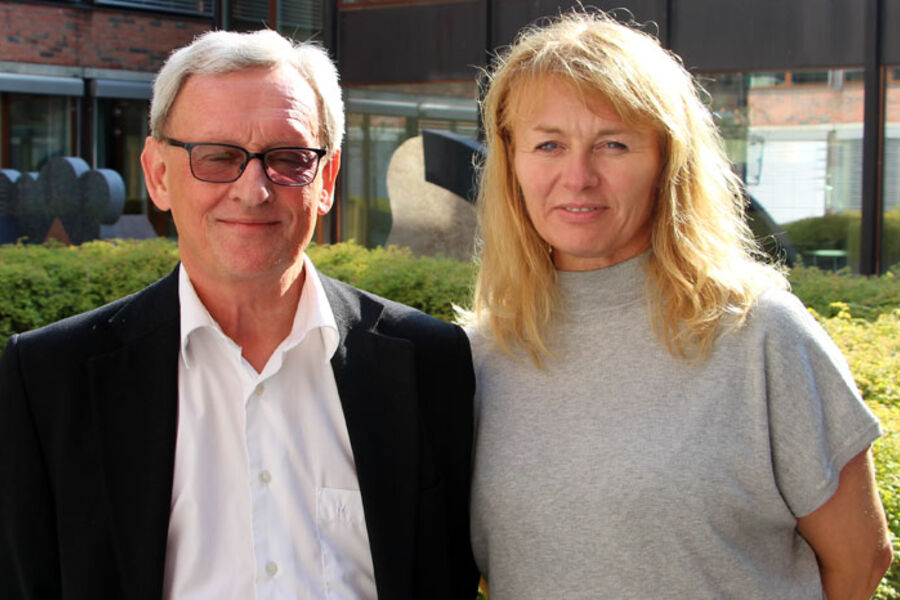 Eli Heyerdahl Eide ( til høyre), Fagsjef for energi og miljø og Dag Halvorsen, Styreformann i Sig. Halvorsen, nestleder i styret i BNL, og styremedlem i NHO