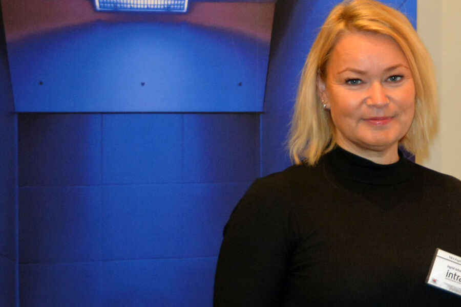 Salgs- og markedsdirektør, Ingrid Johansen i Intra AS, påpeker at hun synes det er trist at produksjonen forsvinner fra Malvik. Men konkurranse situasjonen er tøff, og som medfører at eierne må ta grep. 