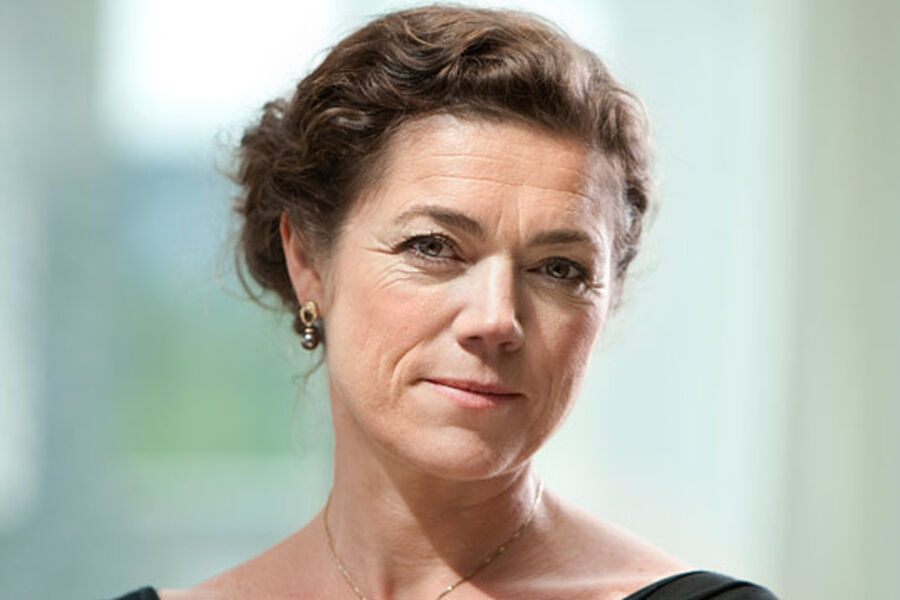 Adm.direktør i NHO, Kristin Skogen Lund vil at flere unge skal få en reell sjanse til å komme inn i arbeidslivet.