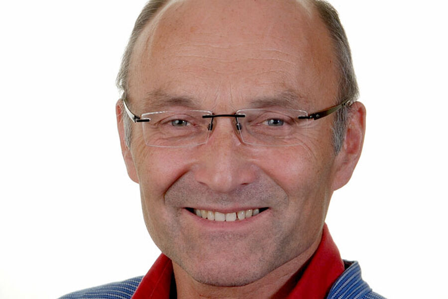 Leder av mesterbrevnemnda, Aksel Hagen