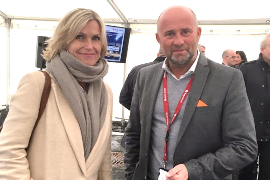 Markedsdirektør Audhild Kvam i Enova og direktør Helge Albertsen i Bodø Energi Varme.