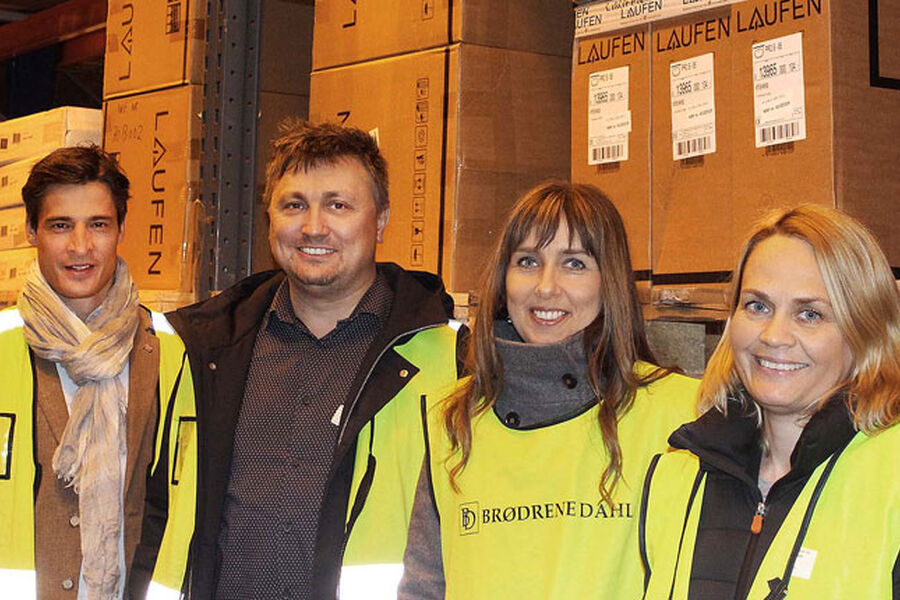 Nå rulles varene ut fra Brødrene Dahls imponerende lager på Langhus. Christian Schaefer og Frode Tofte fra LAUFEN vil ta norske markedsandeler i tett samarbeid med Miriam Kristiansen og Anne Grethe Lunde i BD.
