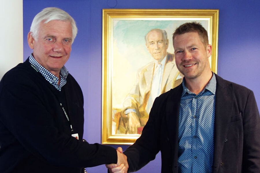 Fra venstre Thor-Erik Kolsrud, direktør for drift og vedlikehold i Olav Thon Gruppen og Petter Arnesen, divisjonssjef i Rejlers. 