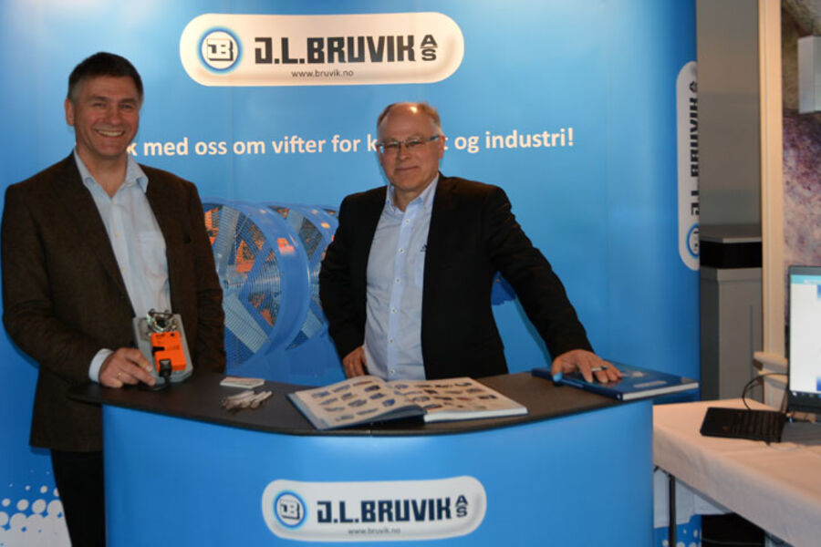 Ni samarbeidspartnere har gått sammen om å arrangere felles fagtreff. Her ser vi Johan Brevik, Belimo Automation AS, og Rune Lien, J.L.Bruvik fra arrangementet i Tønsberg sist uke. 