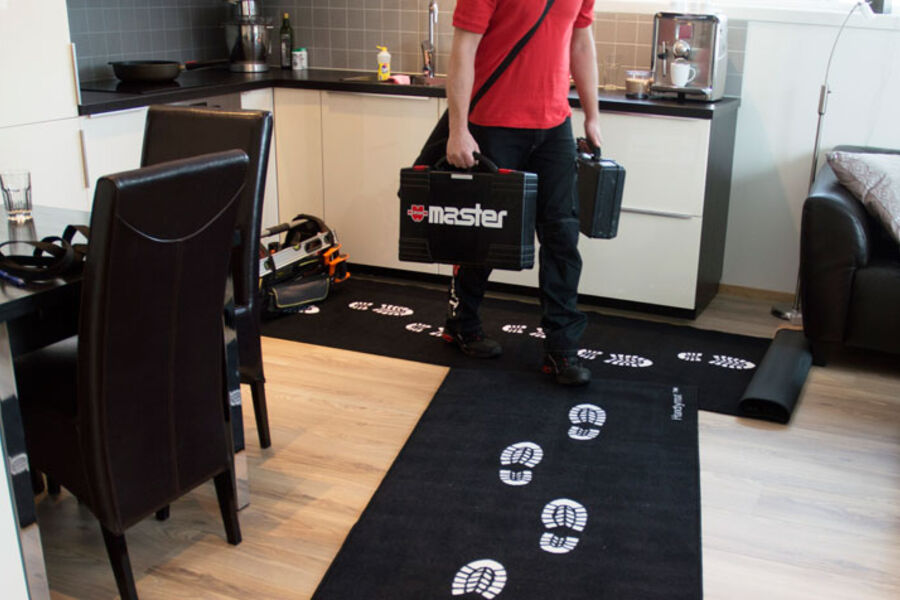 Håndverkerteppet HandyMat har blitt svært populært blant tømrere, rørleggere, peismontører, elektrikere,   bare for å nevne noen.