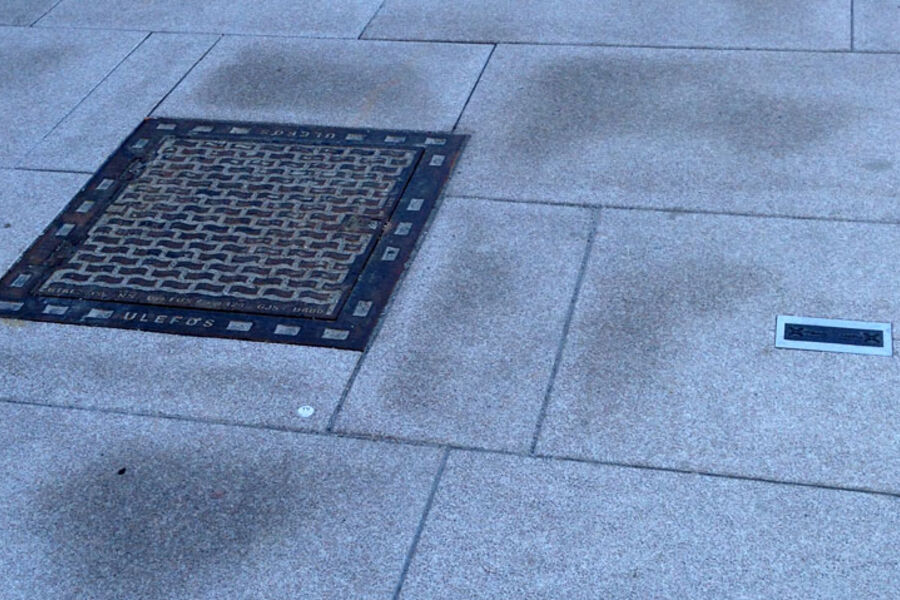 Den nye bakkeføleren til Aiwell er  er støpt i et meget solid materiale som brukes i offshore. Det gjør den godt beskyttet, og driftssikker.