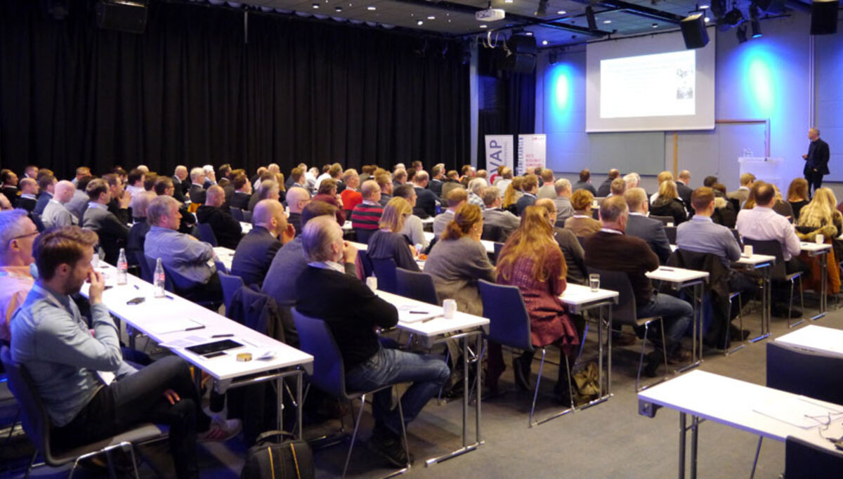 varmepumpekonferansen-2016-naermer-seg-2