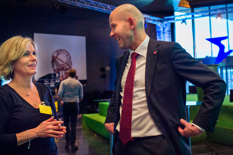 Markedsdirektør Audhild Kvam og olje- og energiminister Tord Lien hadde gleden av å presentere et forsterket tilbud til norske boligeiere. 