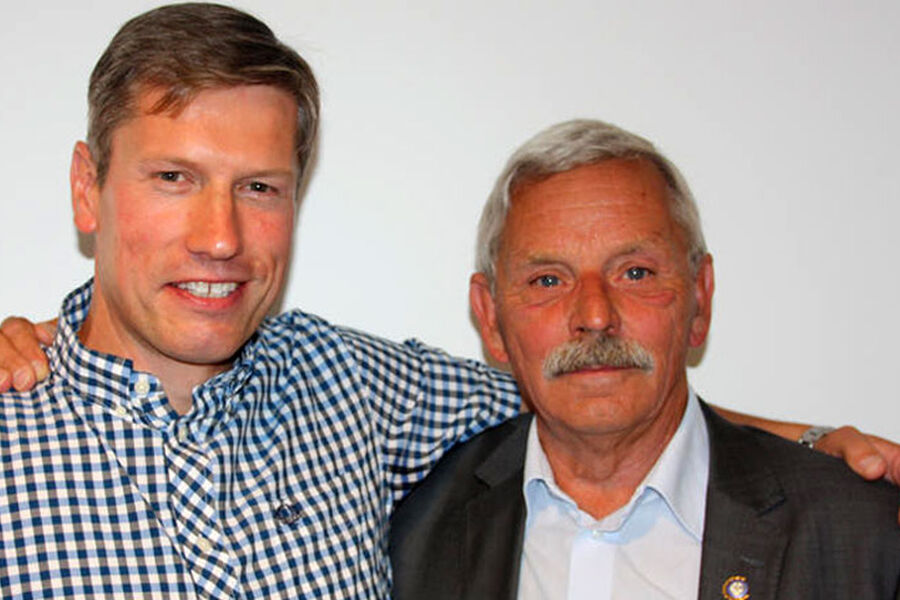 Administrerende direktør, Jens Løvås (til venstre) i REF er blant annet opptatt av rørleggerutdanningene holdes oppe på et forsvarlig nivå, selv i en periode med en vis ordretilbakegang.Løvås overtok som adm.direktør etter Anders Larmerud ved Rørentreprenørenes Felleskontor i Oslo i fjor. Foto: RørNorge 