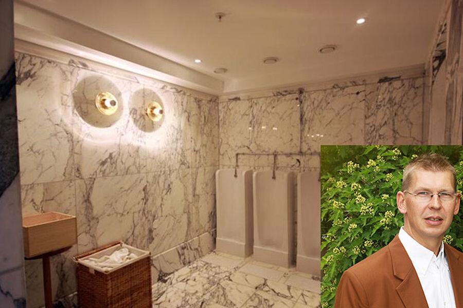 Daglig leder i Christiania Rørleggerbedrift, Rune Johannesen er klar på at det er for tidlig å spekulere i noe som helst om brannårsaken ved Nedre Foss Gård i Oslo. 