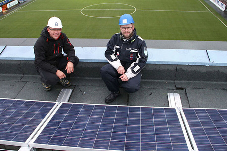 Med energikravene som gjelder fra 1.1.2016, lempes det på kravene til energieffektivitet til bygg som produserer elektrisitet lokalt med f.eks solceller .Illustrasjonsfoto.