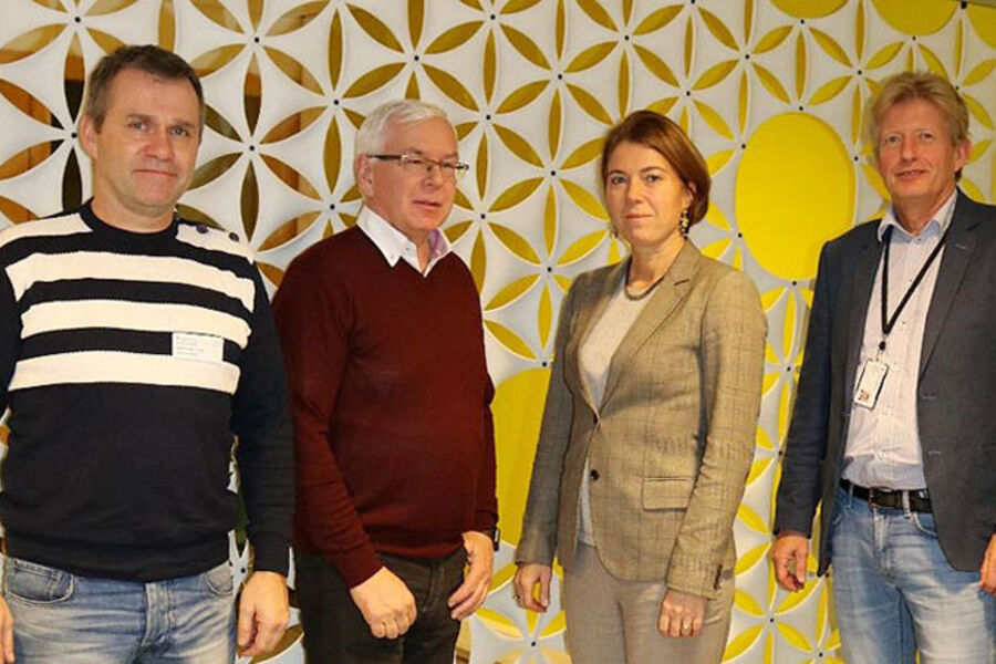 André Skjelstad og Nils Raymond Laeskogen fra Betonmast, Synnøve Sandberg og Reidar Søbstad fra Statsbygg. 