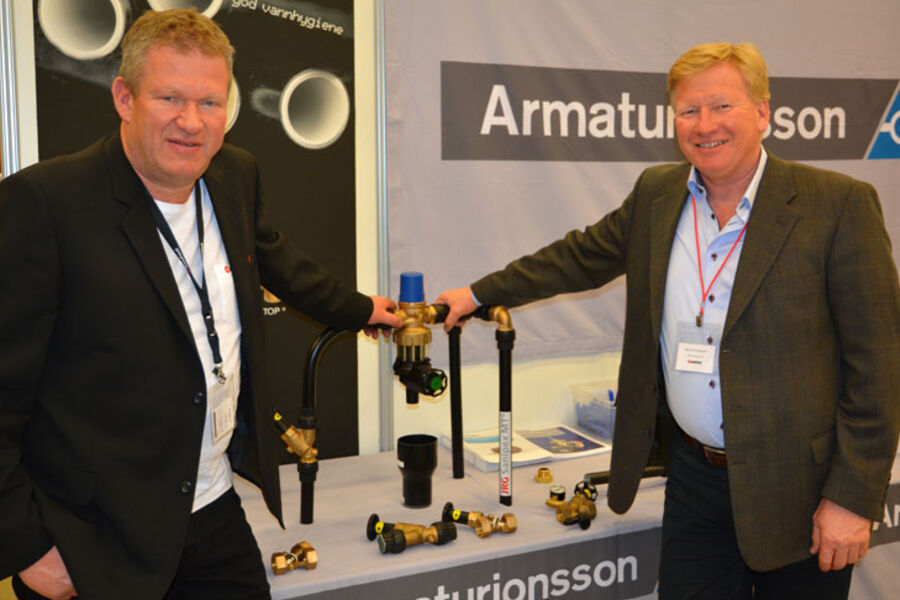 Armaturjonsson er valgt som en av Comfort samarbeidspartnerne på drikkevannhygiene. Regionsjef Geir Jansen, Comfort, og salgssjef Øyvind Christiansen, Armaturjonsson  er svært godt fornøyd med samarbeidet. 