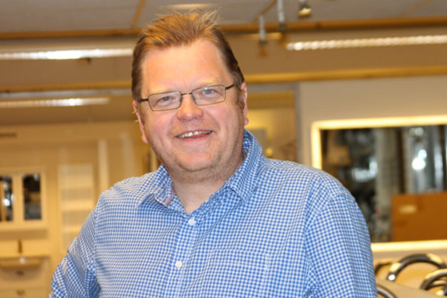 Daglig leder i Oslo VVS Senter, Lars Henrik Andresen, er veldig fornøyd med salget så langt i år. VVS-butikken i Strømsveien i Oslo har økt med 12.9 prosent hittil i år, kontra samme periode i 2014. 