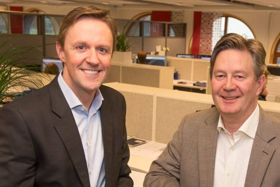  Det er veldig positivt for Hjellnes Consult at vi får en fra entreprenørsiden, sier administrerende direktør Geir Knudsen (til høyre) om selskapets nye økonomidirektør Jan Helge Golmen.