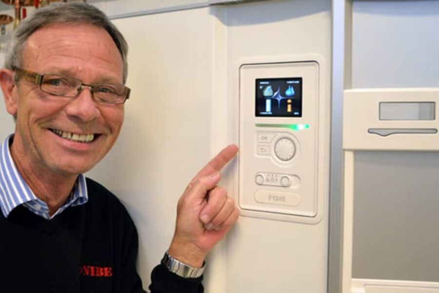Salgssjef for Nibe, Kent Willén ved ABK Klimaprodukter har klokketro på de nye løsningene som Nibe har utviklet i den senere tid.