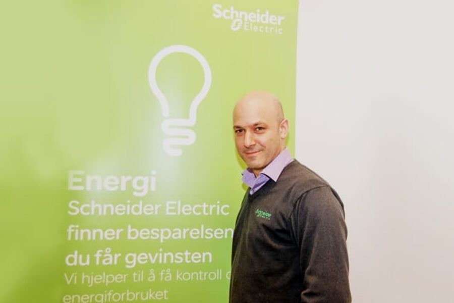 - Styringssystemet gjør det  mulig å holde et lavt energiforbruk, selv ved fulle hus på hotellet, sier Olav Langli, Hotelldirektør på Comfort Hotel Grand Central.
