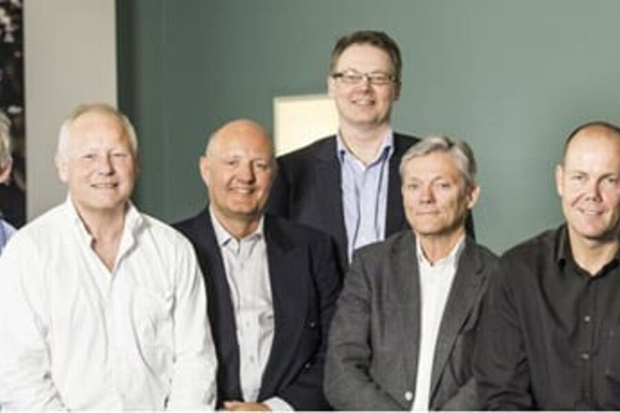 Her har vi det nye styret i VKE sittende.Foto: Helge Eek 