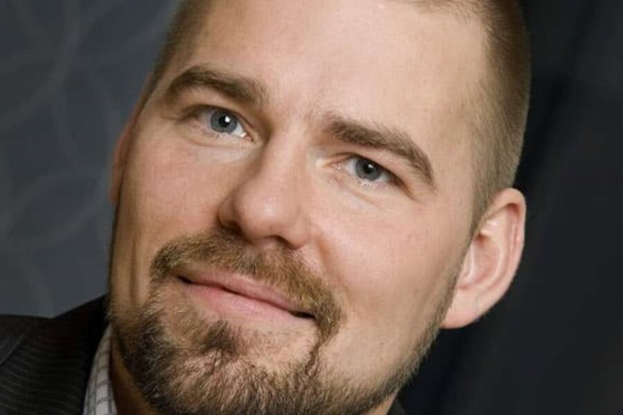 - Søkerne vil få en tydelig og tidlig indikasjon på støttenivået. Vi mener dette gir kunden større forutsigbarhet, og oss mulighet til å saksbehandle sakene raskere sier markedssjef Christian Hemmingsen i Enova. Foto:Enova