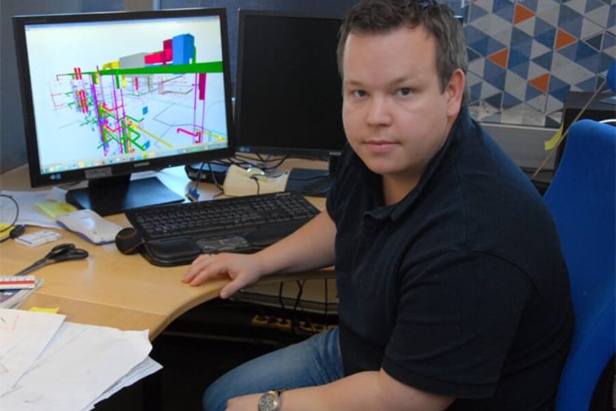 Clas Fischer BIM-koordinator/prosjektingeniør ved Seksjon VVS-Energi hos Hjellnes Consult as i Oslo. Foto: Per Henriksen