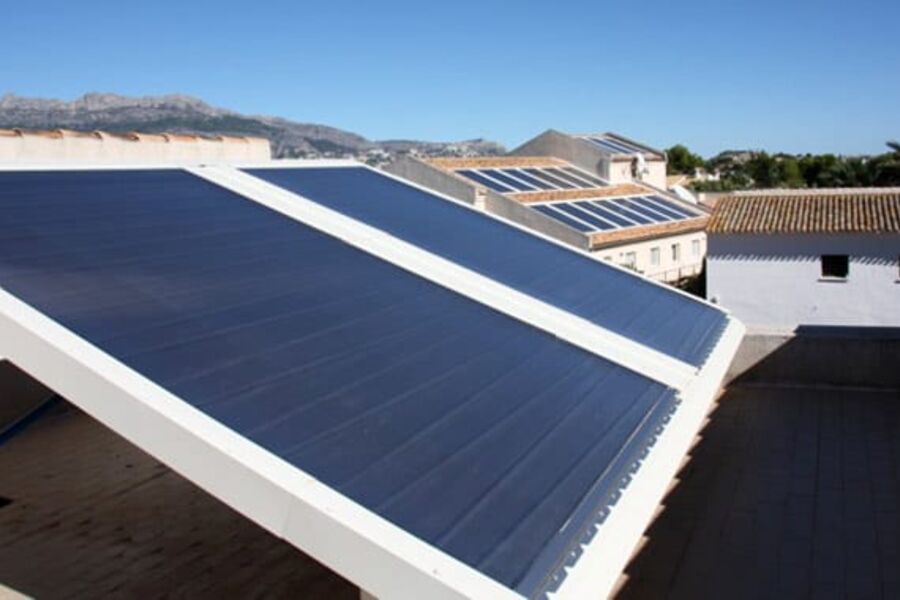 ASV Solar har installert nytt solfangeranlegg på behandlingshjemmet Reuma Sol i Alfaz del Pi i Spania. Nå satser det norske firmaet på Spania som marked.