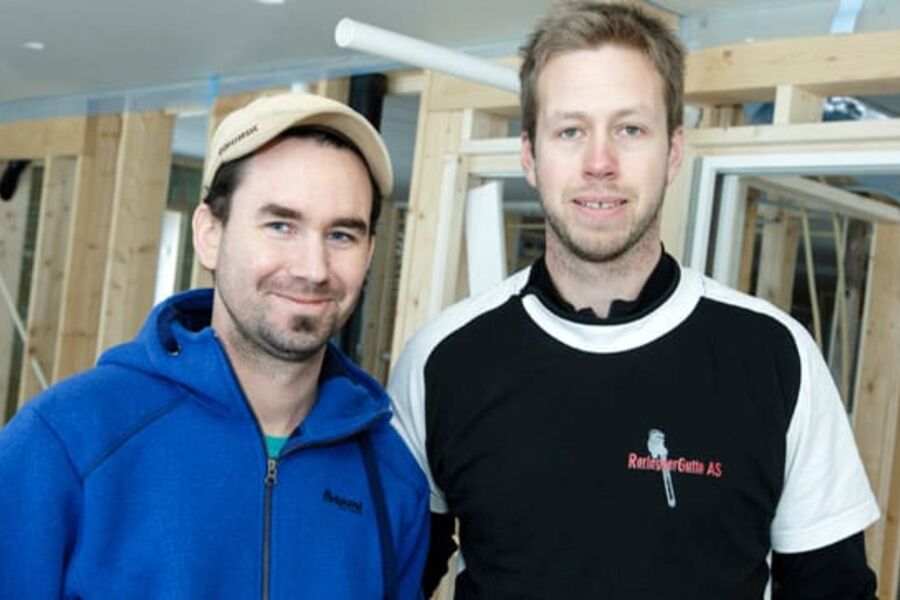 Bildebeskrivelse
Rørleggergutta i Tønsberg bruker Onninen. Her ser vi Øystein Bergh Kristiansen og Marius Myrvang. Foto: Gaute Iversen