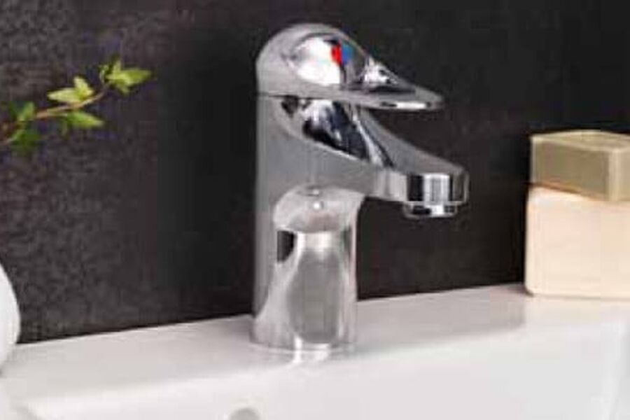 FM Mattsson 9000E II Servant er et servantbatteri i en stilren
og lettplassert design. Det er også svært energieffektivt.