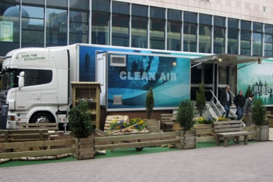 Camfil Farr mener EU´s Year of Air er et svært godt initiativ, og selskapet ønsker selv å bidra til bedre luftkvalitet ved å kurse både publikum og politikere gjennom sine Roadshow. 