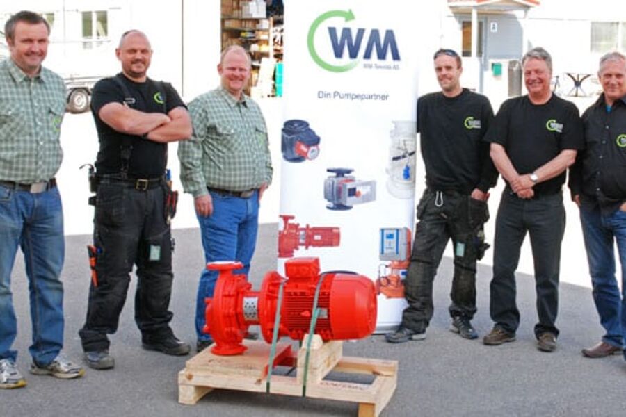 Her har vi alle ansatte i WM Teknikk samlet. Fra venstre, Morten Merli, Robert Butteberg,Tom Halvorsen,  Niels Width, og Kjell Larsen.