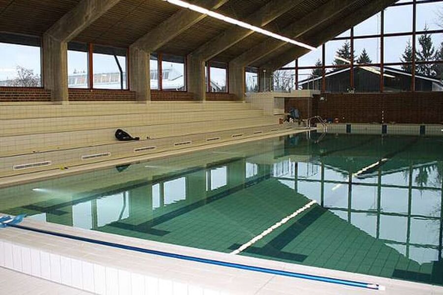 Det tekniske utstyret under bassenget har fått en viktig oppgradering, som blant annet bidrar til en jevnere vanntemperatur og et bedre trykk