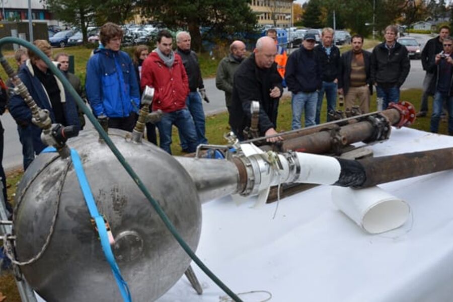 Stort oppmøte av rørleggere, entreprenører, ledningseiere, rådgivende ingeniører og VA-studenter da Olimb Group lanserte sin verdensnyhet Drinking water Liner i Råde i går.