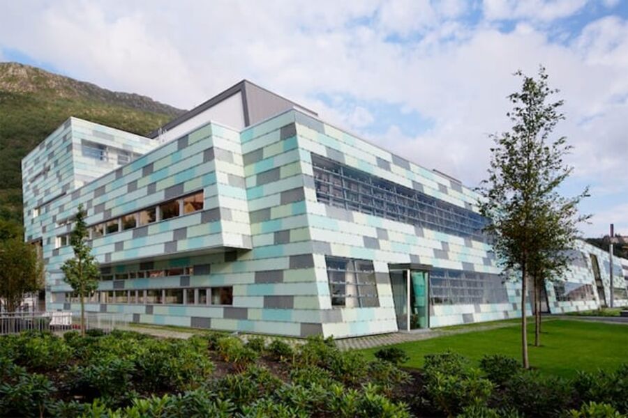 Statsbygg er byggherre for det nye odontologibygget i Bergen, som skal
gi Det medisinsk-odontologiske fakultet nye og moderne lokaler.
(Foto: Statsbygg / Trond Isaksen)
